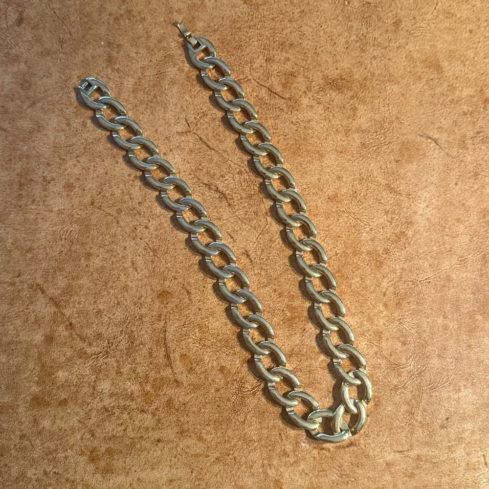 Vintage Monet Gold Tone Chain Link Necklace